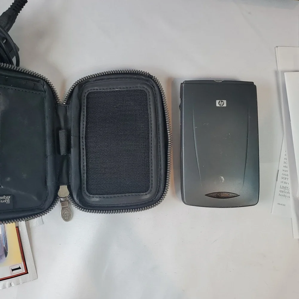 HP Jornada 547 Color Pocket PC 32MB RAM, 16MB ROM. Fast 32-bit processor WORKING